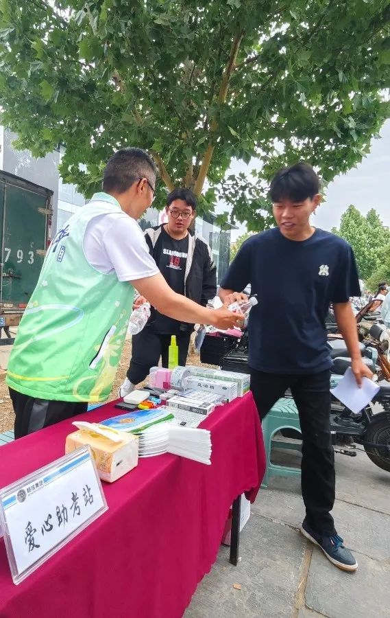 1718174074400744xP5U.jpg 1718174074400744xP5U.jpg