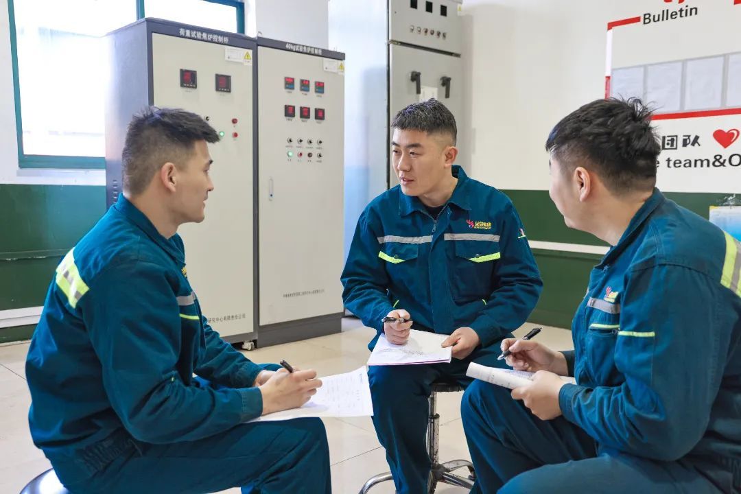 1744100456104312sjaF.jpg 7.jpg